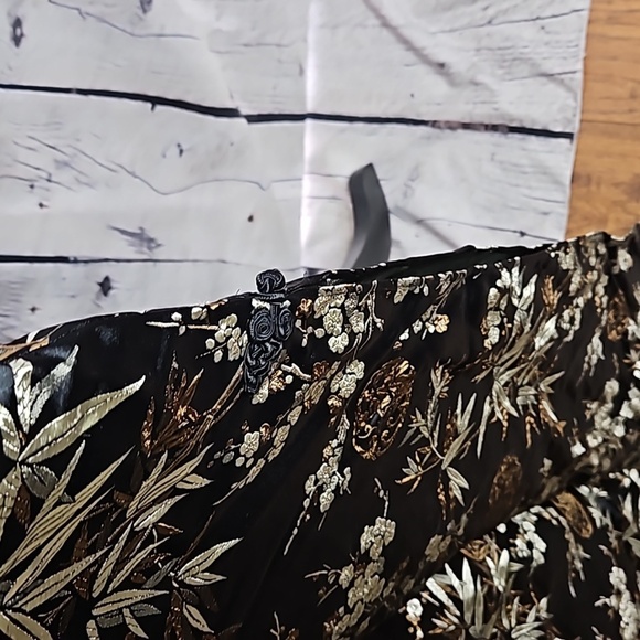 Frederick's of Hollywood Asian Inspired Satin/Lace Maxi Dress Size 8 - Picture 5 of 8